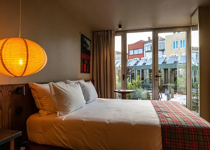 chic&basic Tokyo Hoose Porto